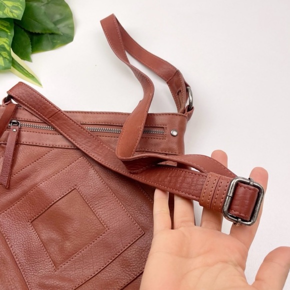 Lucky Brand Maka Brown Leather Crossbody Purse Walnut - Picture 9 of 10